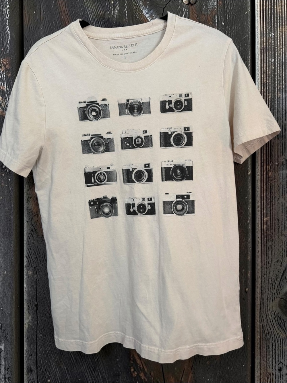 Banana Republic Men’s Cream Camera Graphic T-Shirt